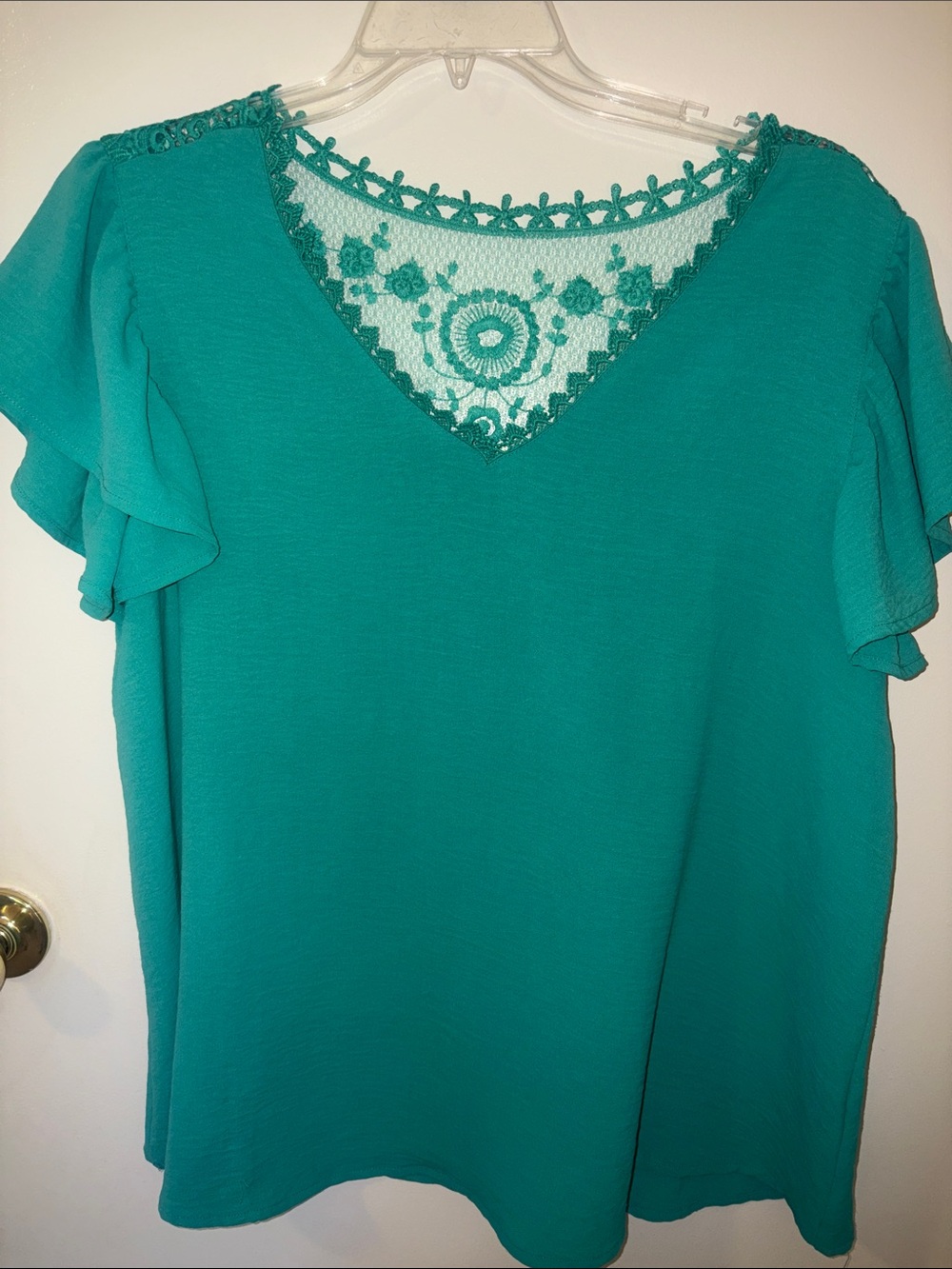 1xl Perch blu- Pepper green Lace-Inset Flutter Sleeve Blouse